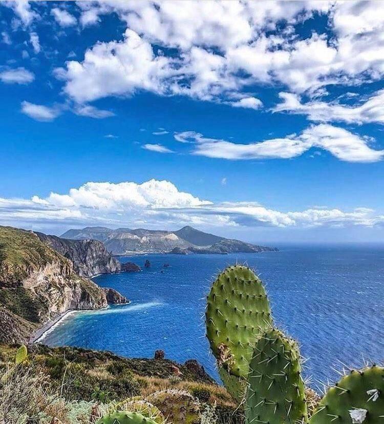 Punta Sallustro Lipari Exteriör bild