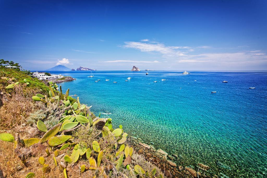 Punta Sallustro Lipari Exteriör bild